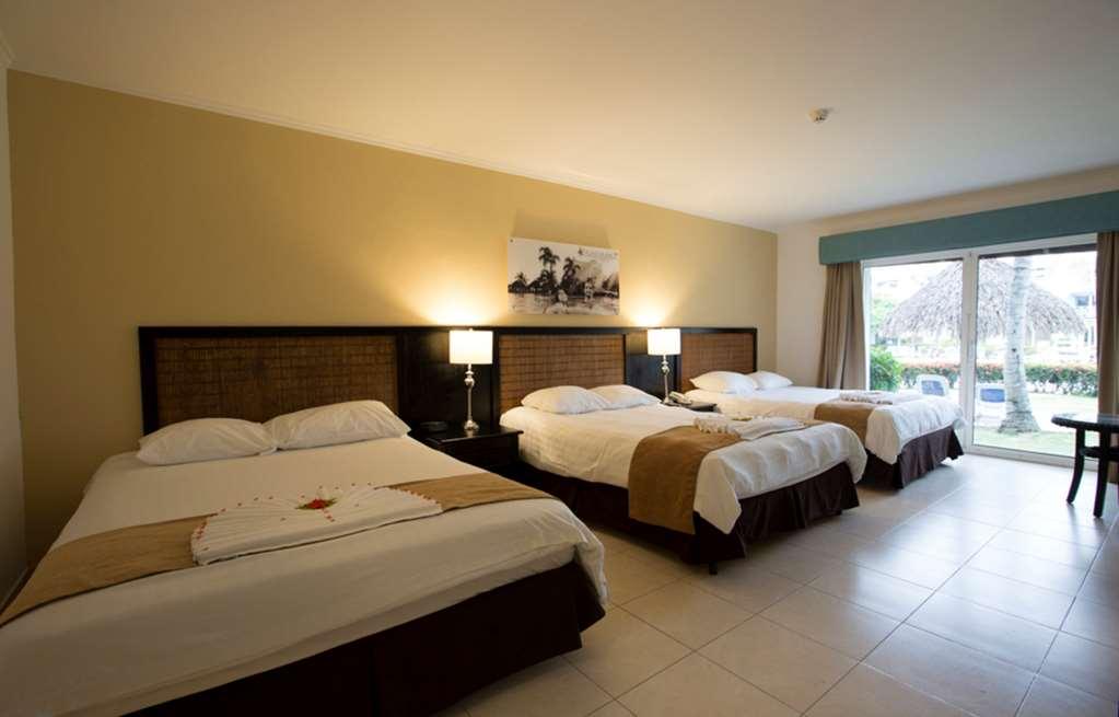 Playa Blanca Beach Resort Room photo